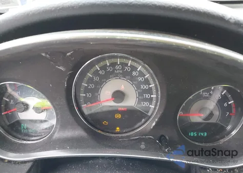 2011 Chrysler 200 Touring z USA, uszkodzony, nr VIN 1C3BC1FG4BN521162